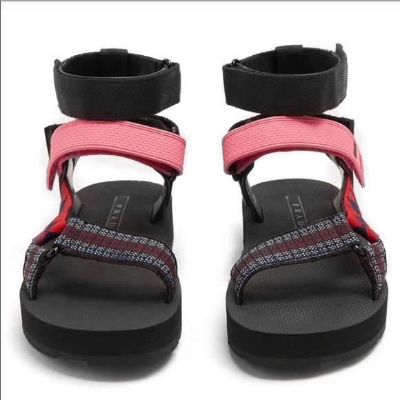 *FOUND* Looking for off-White dad sandals - Picture 3 of 4